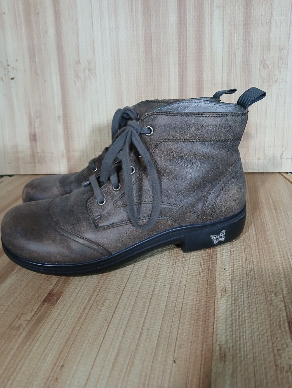 Alegria Womens Kylie Boots EU 40 Womens 10 Gray brown Leather Chelsea Bootie Euc